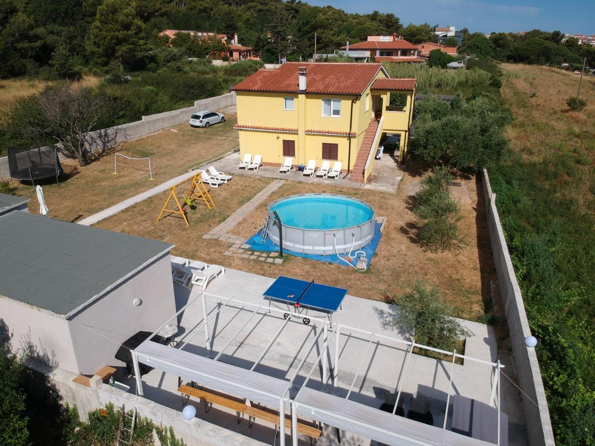 Apartment Silvija Ližnjan Exterior foto